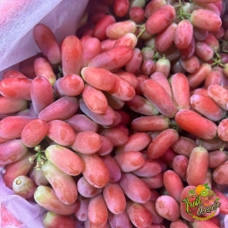 Nho đỏ hàng chọn trái đỏ chót giòn ngọt 