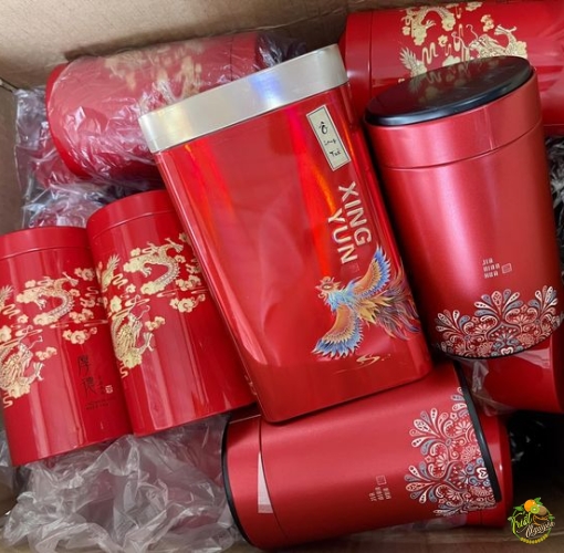 Hộp trà về đủ loại để phục vụ Dâu Rể