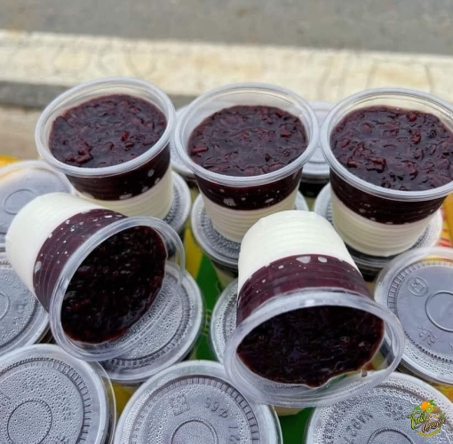 Sữa chua nếp Cẩm : 110k/10 hủ